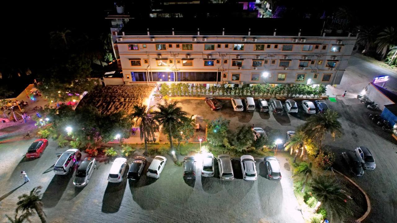 Hotel Silver Resort Daman Exterior foto