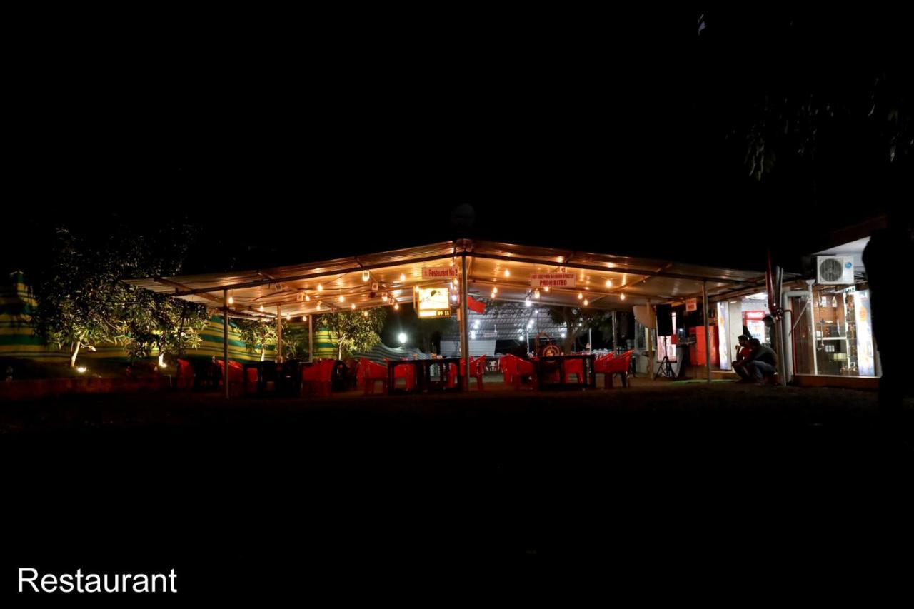 Hotel Silver Resort Daman Exterior foto